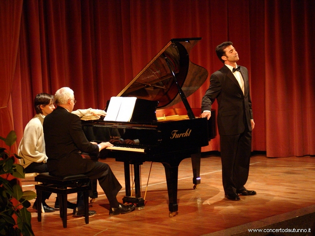 Stefano De Peppo, baritono soprano Maria Malatesta Calabṛ