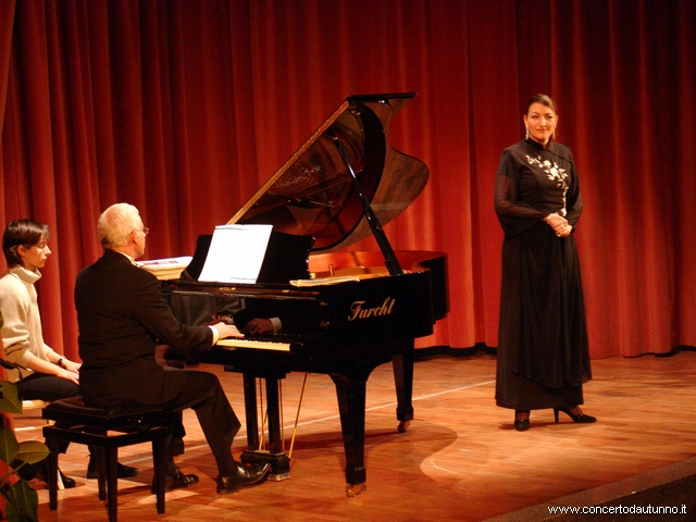 Stefano De Peppo, baritono soprano Maria Malatesta Calabṛ