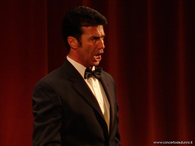 Stefano De Peppo, baritono soprano Maria Malatesta Calabṛ