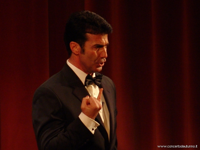 Stefano De Peppo, baritono soprano Maria Malatesta Calabṛ