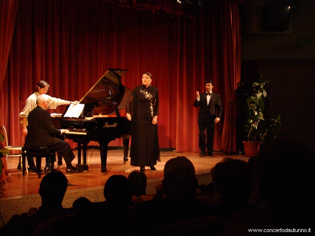 Stefano De Peppo, baritono soprano Maria Malatesta Calabṛ