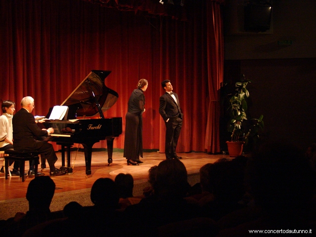 Stefano De Peppo, baritono soprano Maria Malatesta Calabṛ
