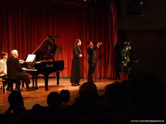 Stefano De Peppo, baritono soprano Maria Malatesta Calabṛ