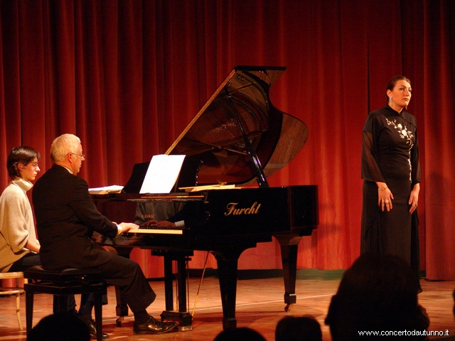 Stefano De Peppo, baritono soprano Maria Malatesta Calabṛ