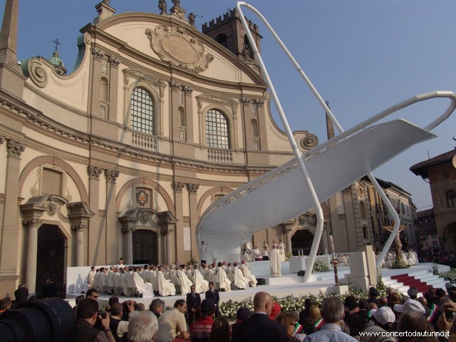 Benedetto XVI visita Vigevano