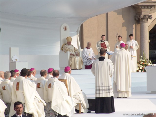 Benedetto XVI visita Vigevano
