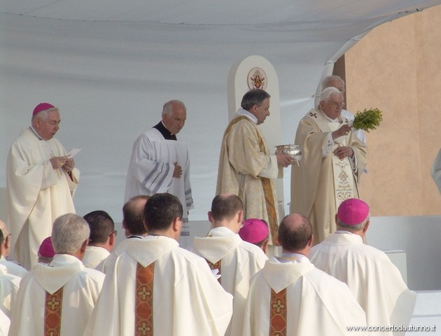 Benedetto XVI visita Vigevano