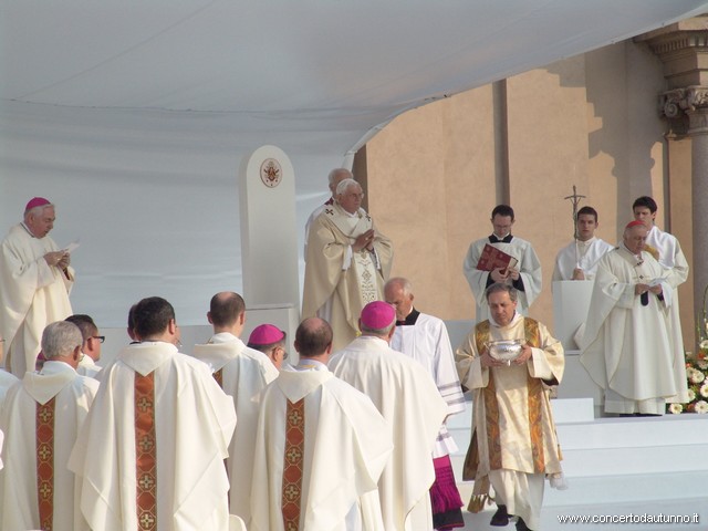 Benedetto XVI visita Vigevano