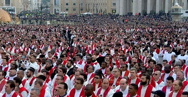 Roma funerale Benedetto XVI