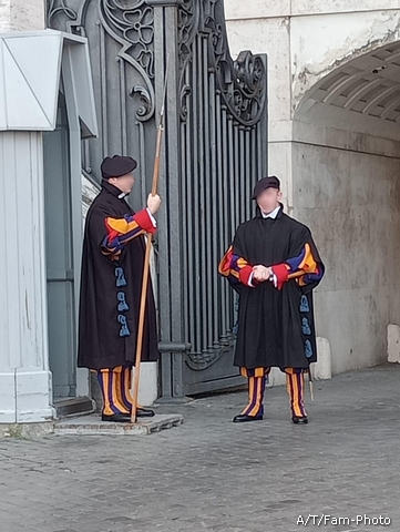 Roma funerale Benedetto XVI