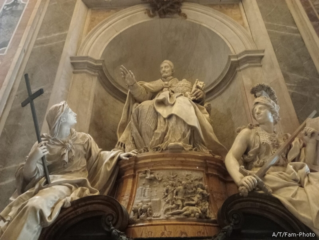 Roma funerale Benedetto XVI