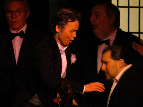 120608-traviata320
