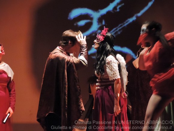 Ostinata Passione IN UN ETERNO ABBRACCIO Giulietta e Romeo di Cocciante