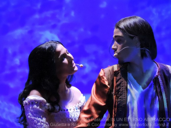 Ostinata Passione IN UN ETERNO ABBRACCIO Giulietta e Romeo di Cocciante