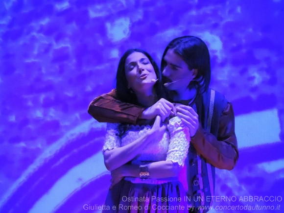 Ostinata Passione IN UN ETERNO ABBRACCIO Giulietta e Romeo di Cocciante