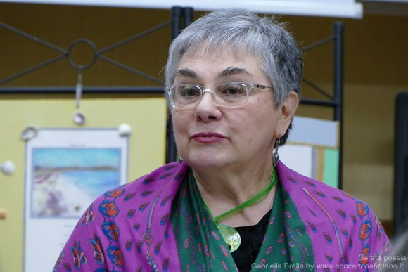 Gabriella Bralla in una serata di poesia