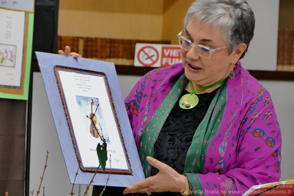 Gabriella Bralla in una serata di poesia