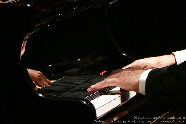 Pomeriggi Musicali  Direttore e pianoforte Louis Lortie 