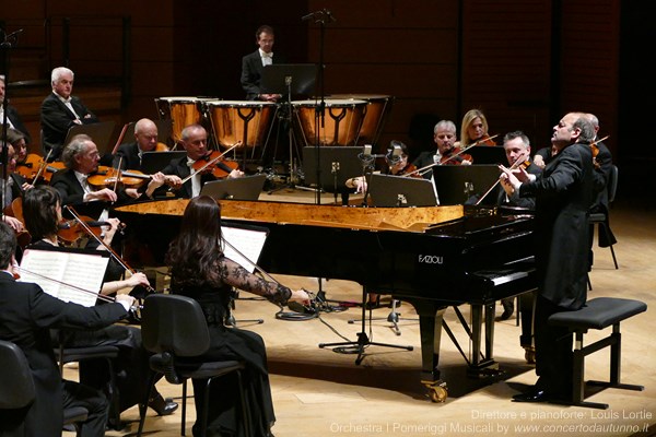 Pomeriggi Musicali  Direttore e pianoforte Louis Lortie 