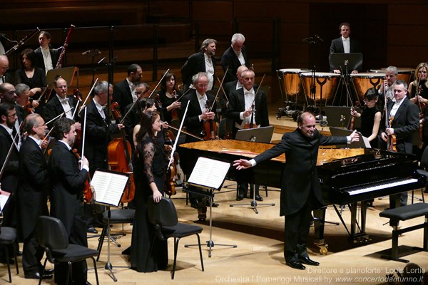 Pomeriggi Musicali  Direttore e pianoforte Louis Lortie 