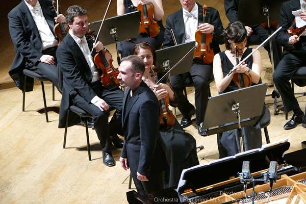 Pomeriggi Musicali  Direttore e pianoforte Louis Lortie 