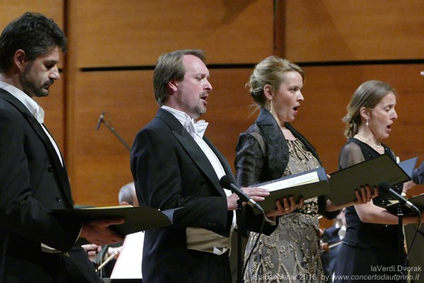 laVerdi Dvorak Stabat Mater