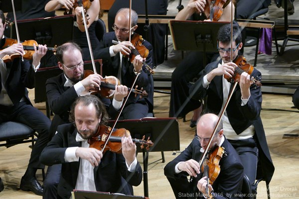 laVerdi Dvorak Stabat Mater