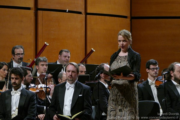 laVerdi Dvorak Stabat Mater