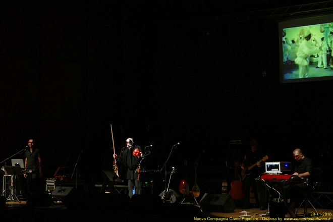 Nuova Compagnia Canto Popolare - Osanna