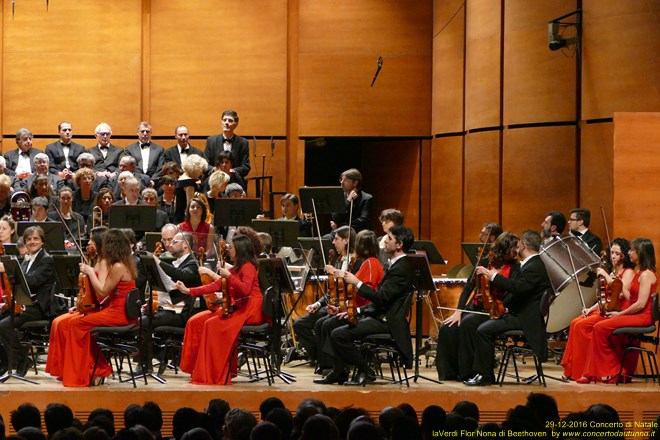 Nona di Beethoven Orchestra e Coro G.Verdi Claus Peter Flor