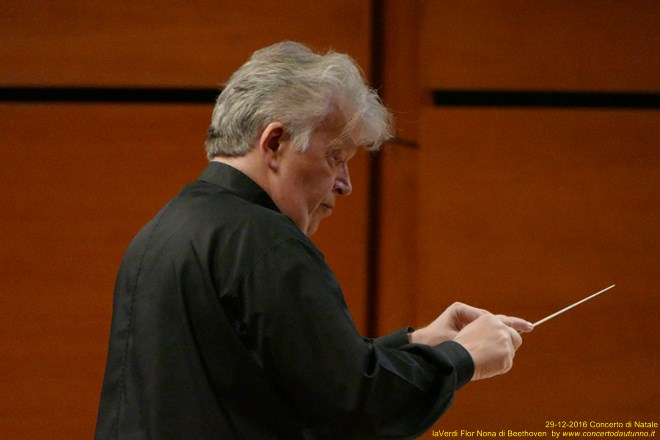 Nona di Beethoven Orchestra e Coro G.Verdi Claus Peter Flor