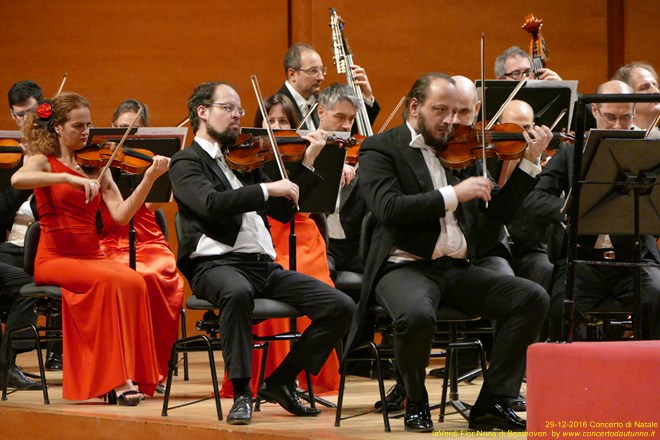 Nona di Beethoven Orchestra e Coro G.Verdi Claus Peter Flor