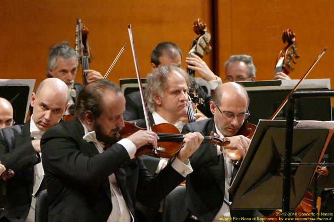 Nona di Beethoven Orchestra e Coro G.Verdi Claus Peter Flor