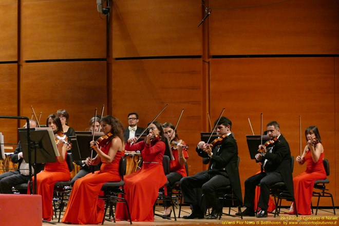 Nona di Beethoven Orchestra e Coro G.Verdi Claus Peter Flor