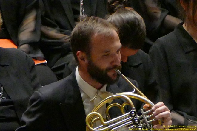 Nona di Beethoven Orchestra e Coro G.Verdi Claus Peter Flor