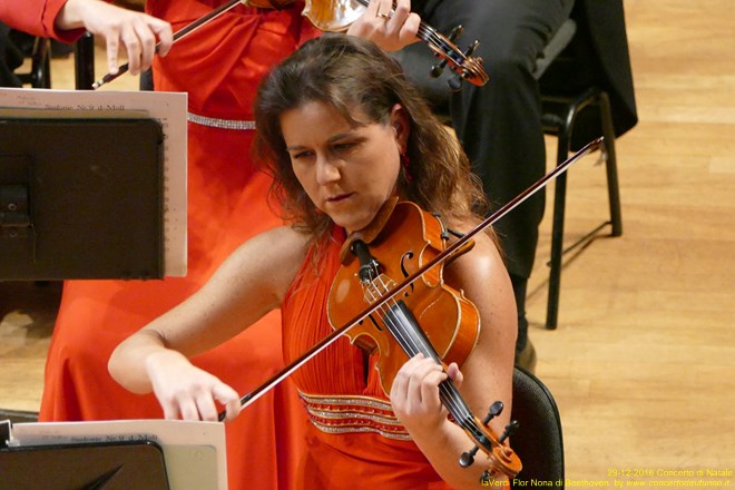 Nona di Beethoven Orchestra e Coro G.Verdi Claus Peter Flor