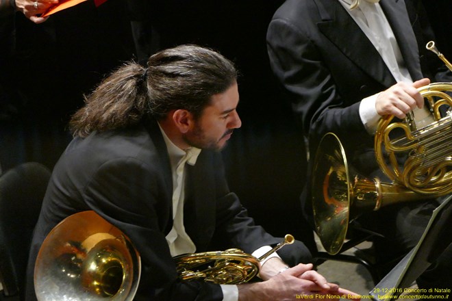 Nona di Beethoven Orchestra e Coro G.Verdi Claus Peter Flor