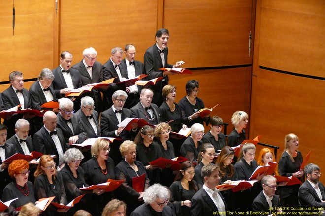 Nona di Beethoven Orchestra e Coro G.Verdi Claus Peter Flor