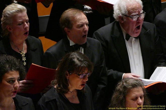Nona di Beethoven Orchestra e Coro G.Verdi Claus Peter Flor