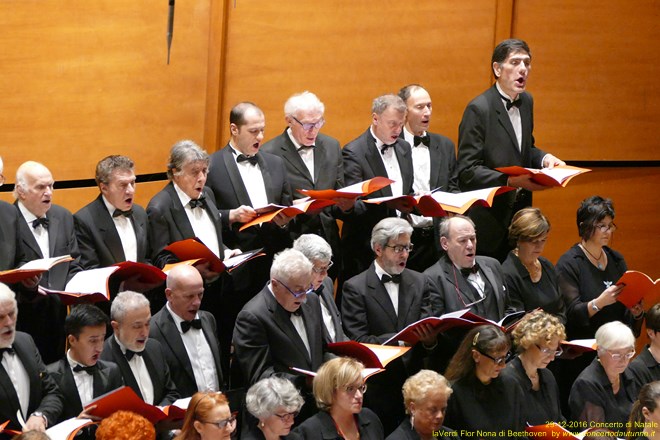 Nona di Beethoven Orchestra e Coro G.Verdi Claus Peter Flor