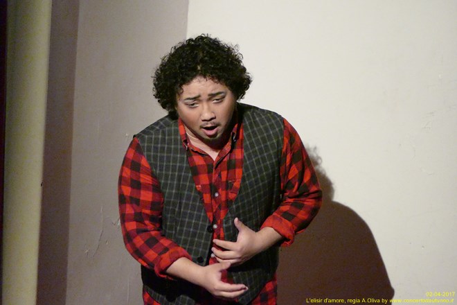 Elisir d'amore regia Alberto Oliva 