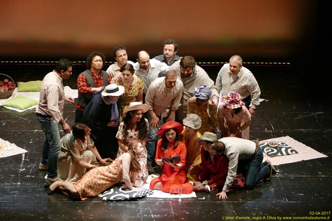 Elisir d'amore regia Alberto Oliva 