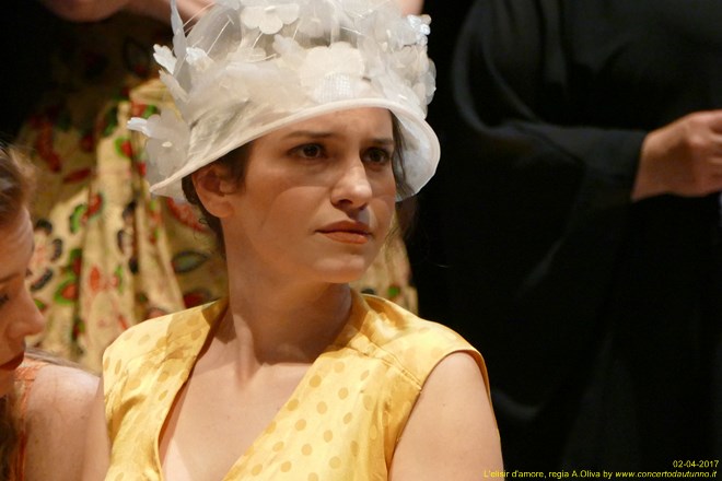 Elisir d'amore regia Alberto Oliva 