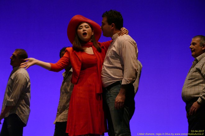 Elisir d'amore regia Alberto Oliva 