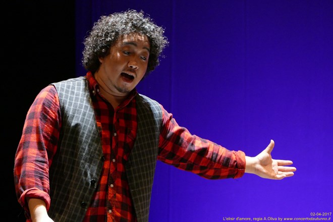 Elisir d'amore regia Alberto Oliva 