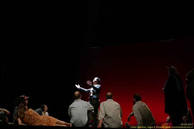 Elisir d'amore regia Alberto Oliva 