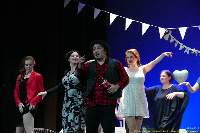 Elisir d'amore regia Alberto Oliva 