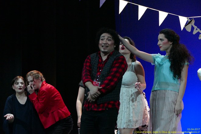 Elisir d'amore regia Alberto Oliva 