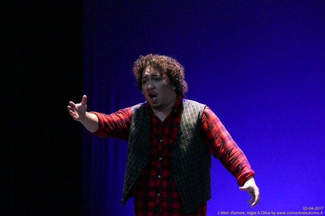 Elisir d'amore regia Alberto Oliva 