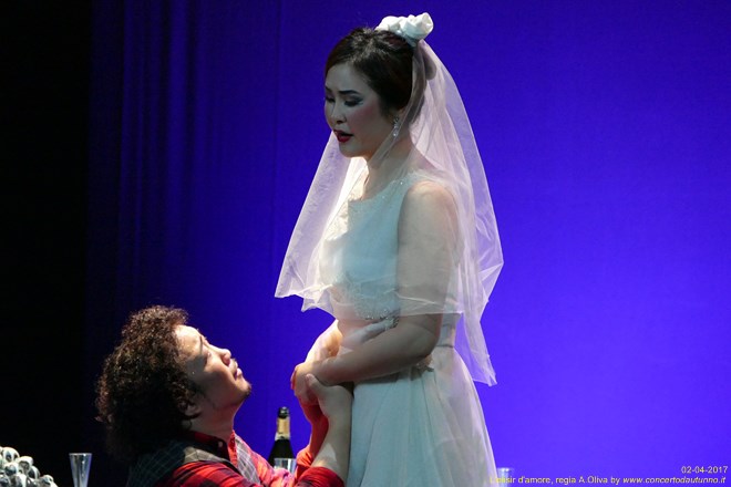 Elisir d'amore regia Alberto Oliva 